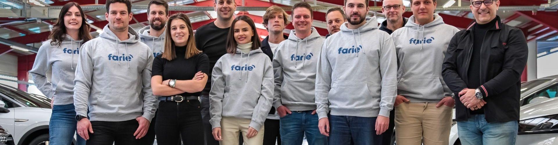 Picture of Farie's team in the Carvolution warehouse